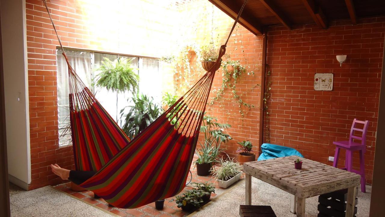 Iris Hostel Medellín Exterior foto